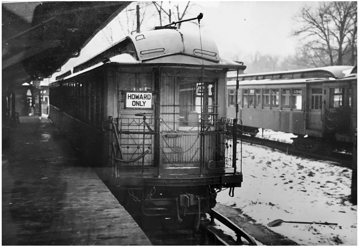 1950s CTA train about to leave the terminal at 4th and Linden in Wilmette, Illinois. Author’s found photo. Photographer unknown.